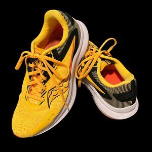 "Axon 2 Men's Running Shoes - Yellow/Black, Size 8.5 US" Pre-owned